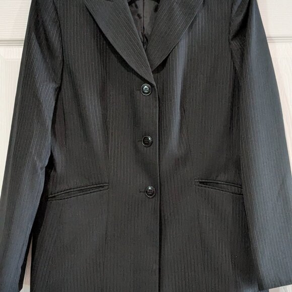 Evan-Picone Women's Black Stripe Blazer, Size 12, Suit Separate - Picture 9 of 16